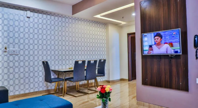 Resort Krishna Vaibhav, Забронировать Курортный отель Отели Вриндавана с бассейном, Бассейн