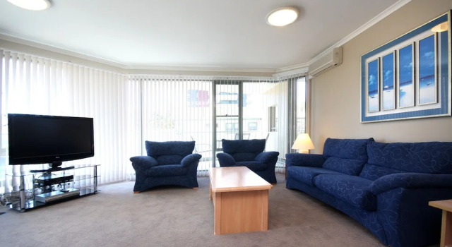 Апартаменты Standard с 3 комнатами с балконом Sails Apartments