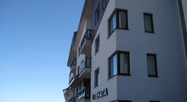 Апартаменты Stenata Huge Ski To Door Apartments