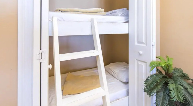 Treasure Island 1807, Book Hotel Hoteller i Lower Grand Lagoon med parkering, Parkering
