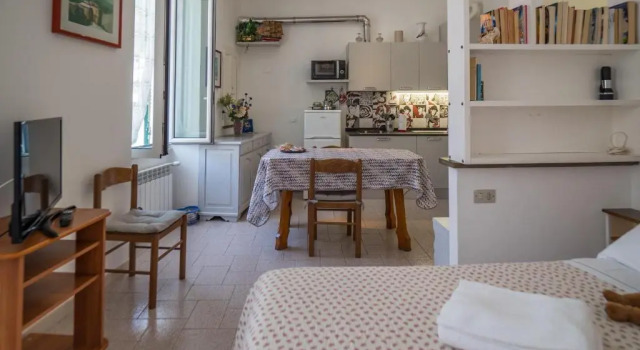 Nonna Rosetta Traditional Studio