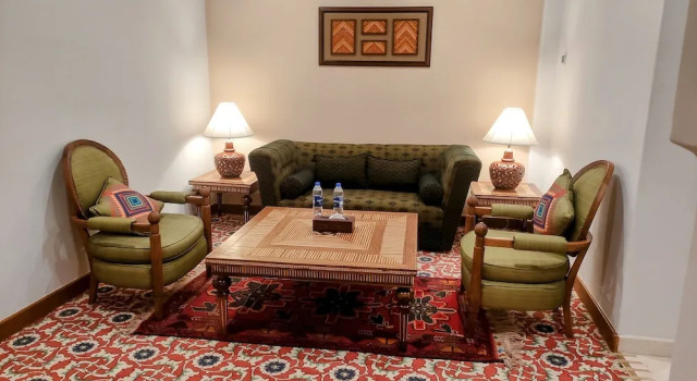 Люкс Executive Quetta Serena Hotel