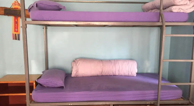 Кровать в общем номере Nepalaya Eco Hostel