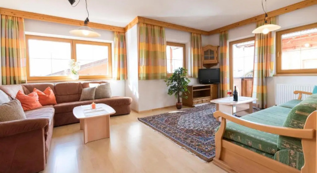 Апартаменты с 3 комнатами Appartement Alpina