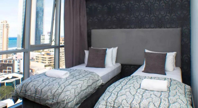 Deluxe Chevron Renaissance, Забронировать Отель Серферс-Парадайс Голд-Кост, рядом с Пляж Баддс