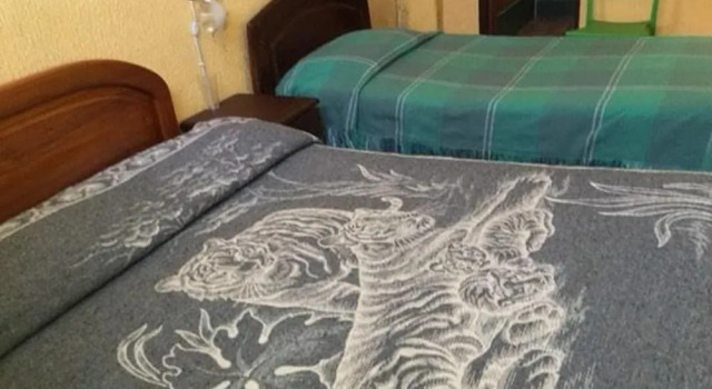 Hostal Sisas, Забронировать Отель Кито Сьерра, рядом с Del Arbolito Park