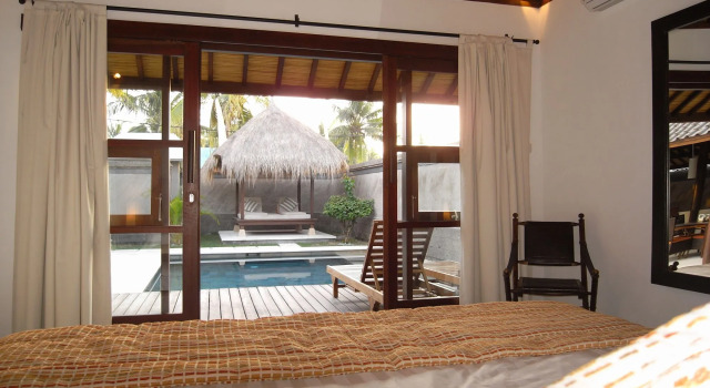 Gili Villas, Забронировать Отель Гили Траванган острова Гили, рядом с Порт Гили Траванган