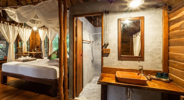 Бунгало The Moken Eco Village
