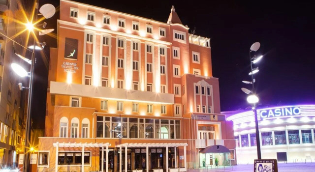 THE ONE Grand Hotel da Póvoa - by MHMB Hospitality, Забронировать Отель Отели Региона Порту с парковкой, Парковка
