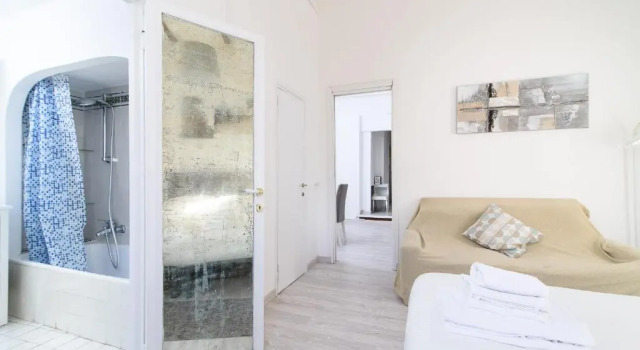 White terrace apartment navona