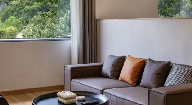 Suite xi man min su