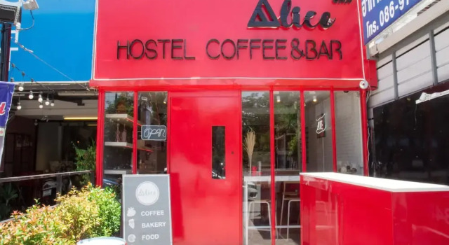 Films House Hostel, Забронировать Отель Бангсэн провинция Чонбури