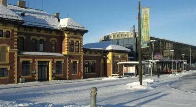 Кровать в общем номере (мужской номер) Stasjonen Hotel