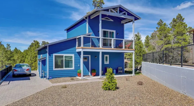 Коттедж Modern Flagstaff Vacation Rental w/ 2 Living Areas