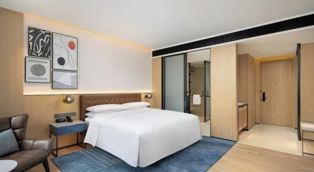 Двухместный номер Comfort Four Points by Sheraton Tianjin Jiefang Bridge