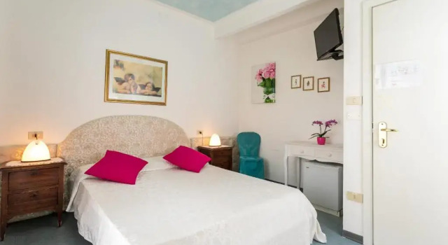 Номер Economy Hotel Elpiro