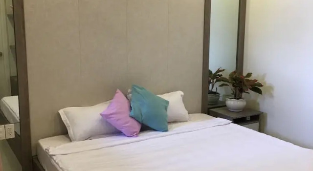 Апартаменты Luxury с балконом Vinh Hoi Apartments - Luxury Apartment Furnished Suites