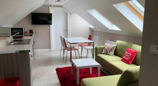 Апартаменты Ashbrook House Apartments