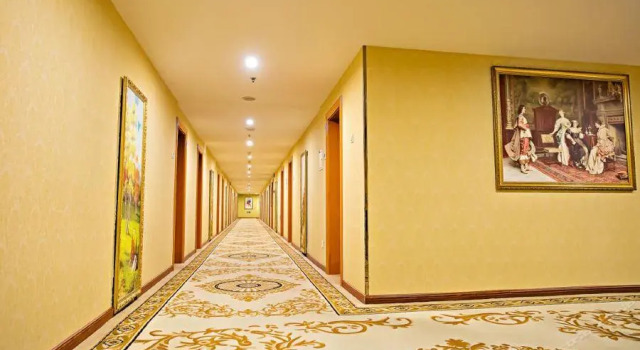 Hot Spring Leisure City International Hotel, Rezerwuj Hotel Pekin Pekin