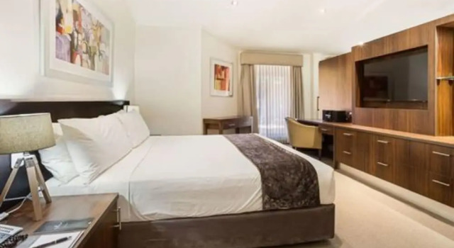 Люкс Premier Karratha International Hotel