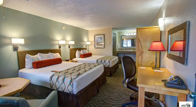 Четырёхместный номер Standard Super 8 by Wyndham Florence OR