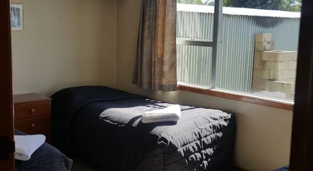 Коттедж с 3 комнатами High Country Lodge, Motels & Backpackers