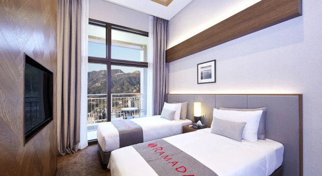 Двухместный номер Ramada Hotel & Suites by Wyndham Gangwon Pyeongchang