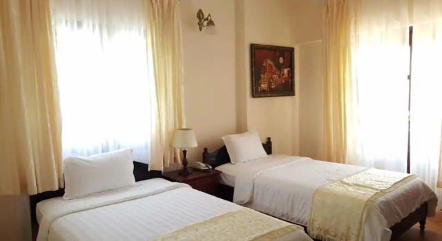 Двухместный номер Standard с балконом Le Petit Paris Dalat Hotel