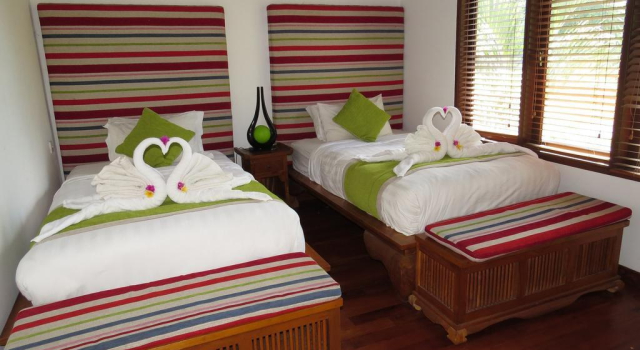 Villa Lebah, Rezervovat Vila Hotely v Bali se snídaní, Snídaně