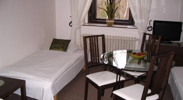 Hotel Oldřichův Dub, Забронировать Отель Отели Czech central mountains с бассейном, Бассейн