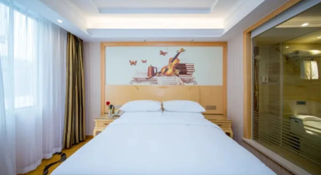 Vienna Hotel, Забронировать Отель Отели Hongshan District 3 звезды, 3*