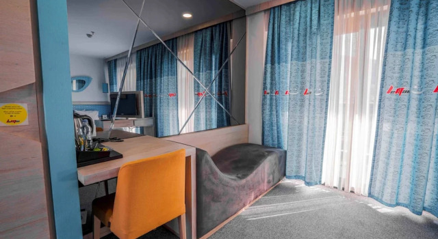 Номер Deluxe с балконом Leman Hotel - Boutique Class