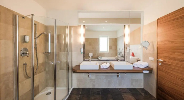Полулюкс Deluxe Hotel Mandelhof