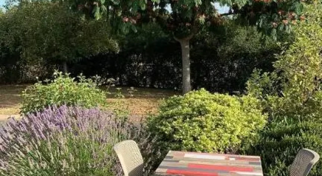 Relais Fasthotel, Rezerwuj Hotel Hotele w Cher z parkingiem, Parking
