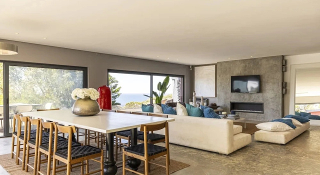 Carmim Villa by Cadenzalux