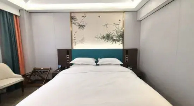 Suite Pushow Hotel
