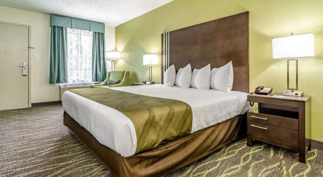 Двухместный номер Standard Quality Inn & Suites Creedmoor - Butner