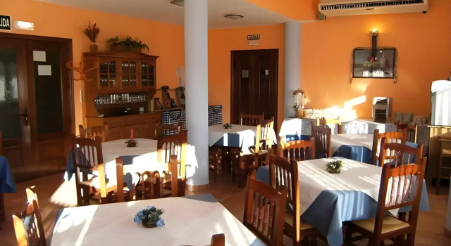 Hotel Valdevécar, Book Hotel Hotels in Aragon with Parking, Parking