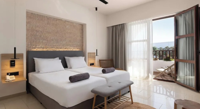 Люкс Costa Lindia Beach Resort