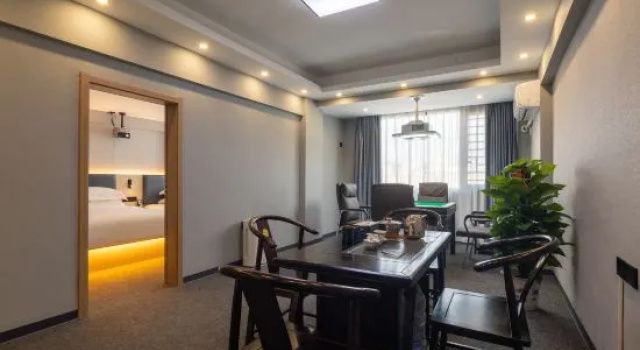 Семейный люкс Yiqun Hotel (Xishan Scenic Area Datengxia Scenic Area)