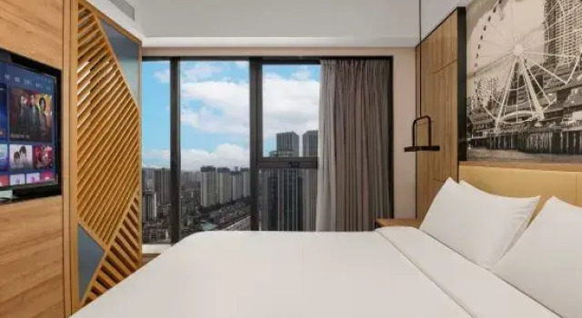 Люкс Ozz·nice4·Sealand S Hotel (Chengdu Panda Base Longtansi Metro Station Branch)