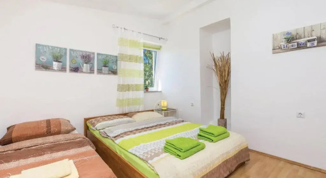 Mia, Prenota Hotel Kastav 