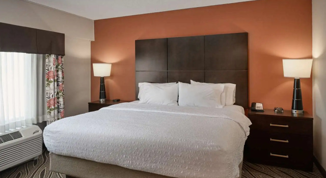Номер Standard Hampton Inn Evansville Airport