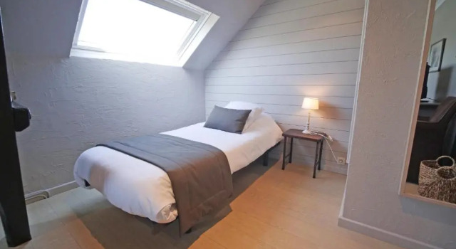 Трёхместный номер Comfort Logis Hotel Restaurant la Hutte Lurette