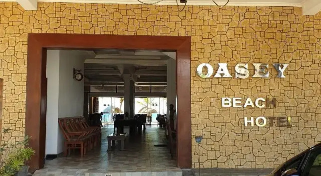 Oasey Beach Hotel