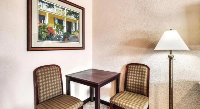 Номер Standard Palms Garden Inn