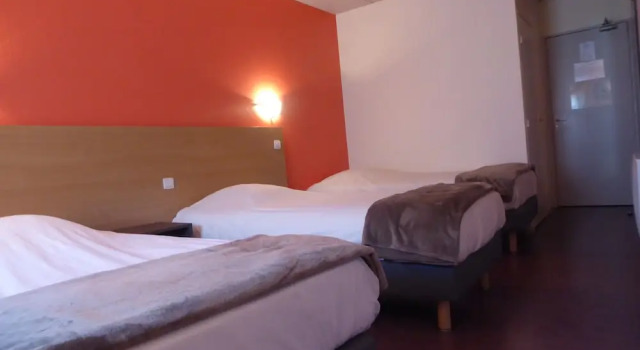 Номер Comfort Hôtel Aster Restaurant Aux Arcades