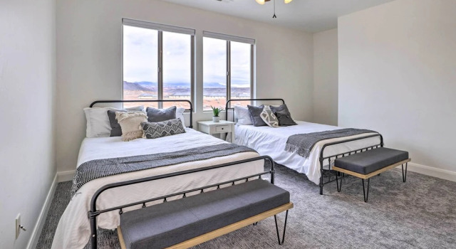 Modern Apartment w/ Beautiful Mountain Views!, Book Apartment St. George Zion National Park, near Thunder Junction All Abilities Park
