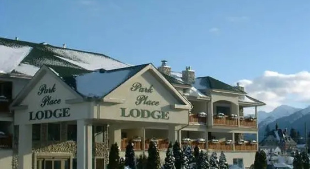 Кровать в общем номере Park Place Lodge