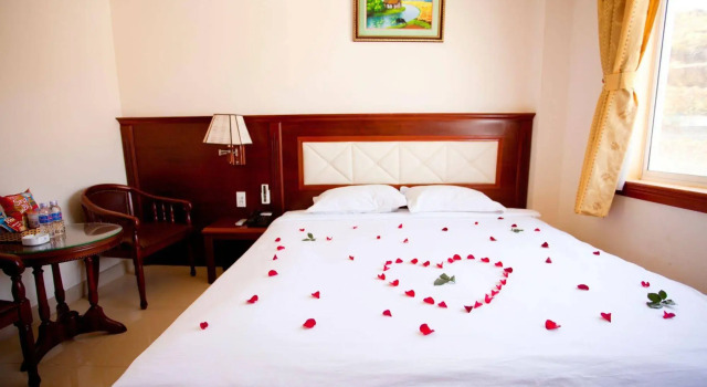 Binh Phuong Hotel, Забронировать Отель Отели Вунгтау с парковкой, рядом с Статуя Иисуса Христа, Парковка